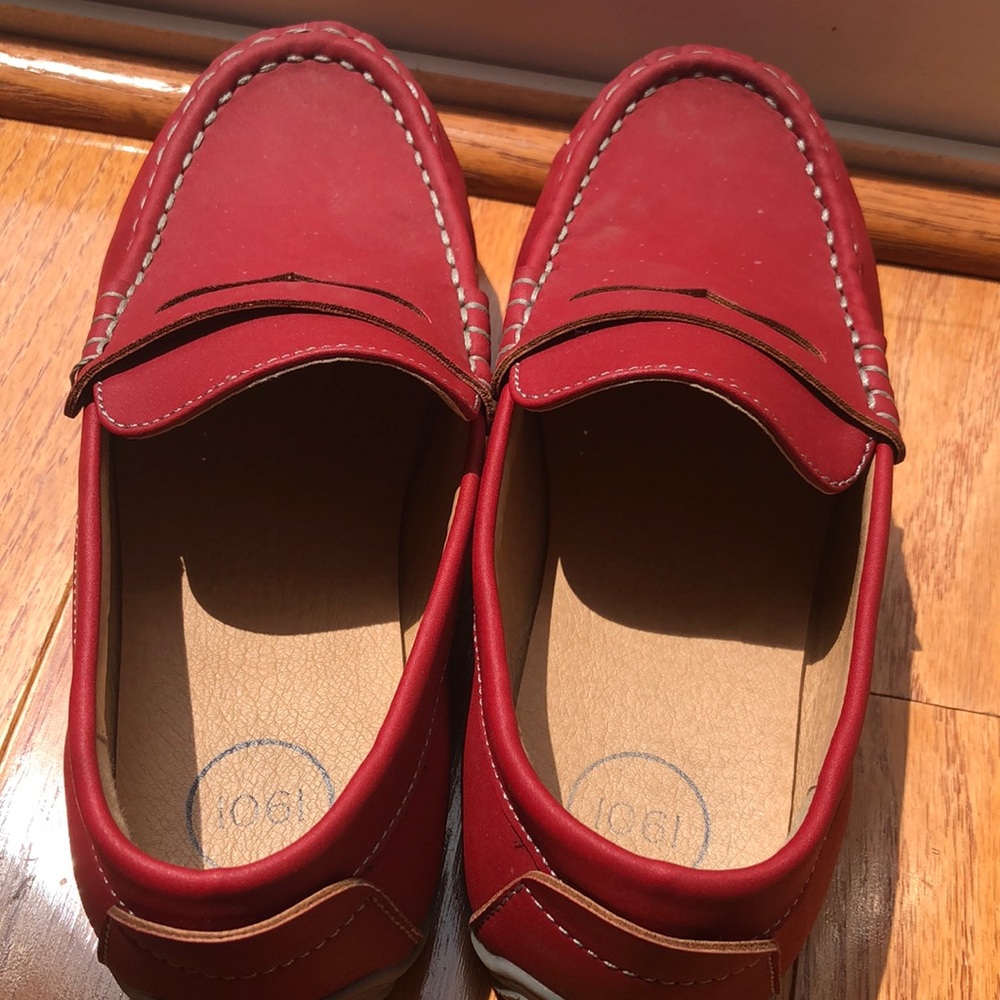 Flat: dress shoes for girls